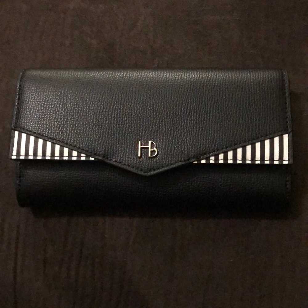 Miss bendel snap continental wallet
